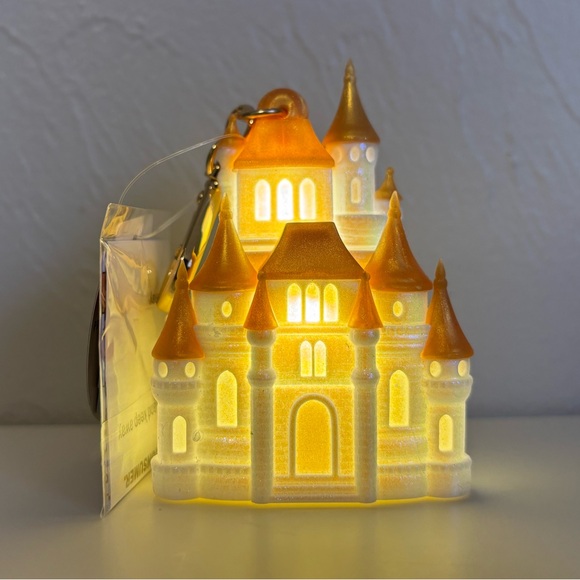 Bath & Body Works Mulan Flower Comb/Disney Castle Pocketbac Sanitizer Holders - Picture 4 of 5